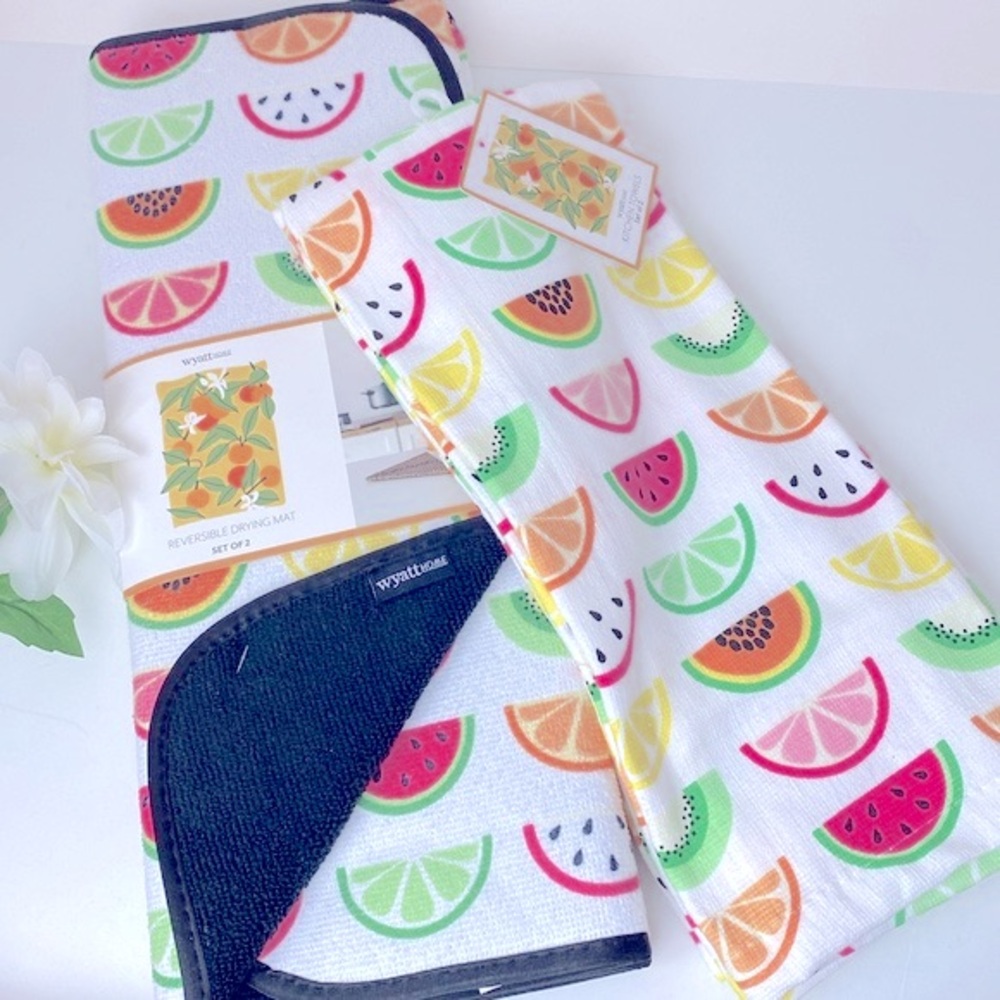 2 kitchen towels & 2 reversible drying mat - fruit design NEW set of 4!